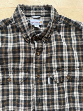 Men’s Carhartt Relaxed Fit Flannel Shirt (Size M)
